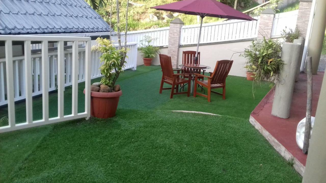 Appartamento Shay Lyah Self Catering Victoria Esterno foto