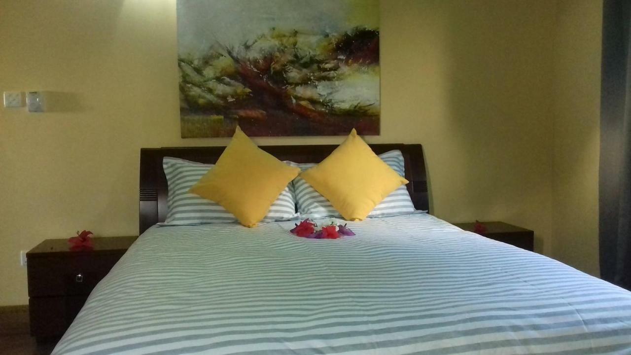 Appartamento Shay Lyah Self Catering Victoria Esterno foto