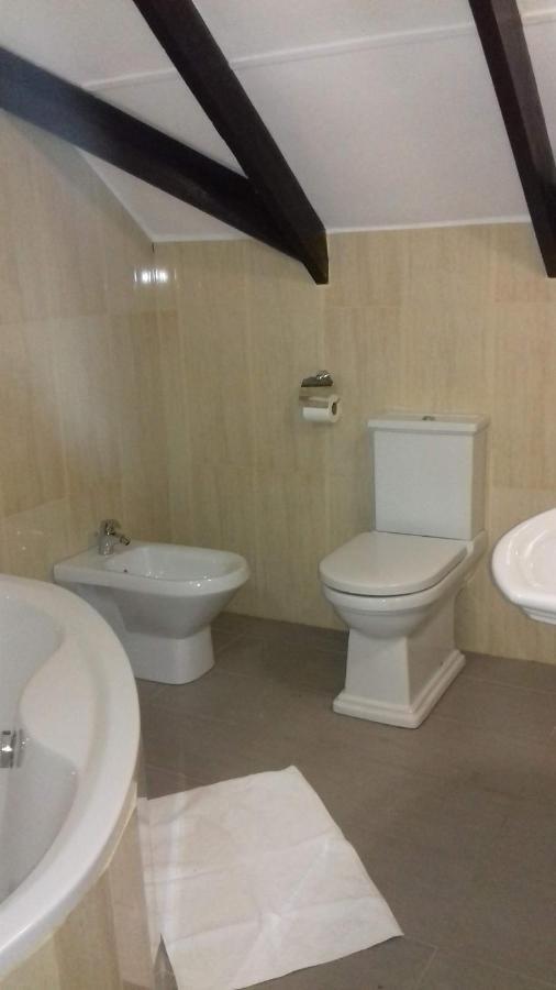 Appartamento Shay Lyah Self Catering Victoria Esterno foto
